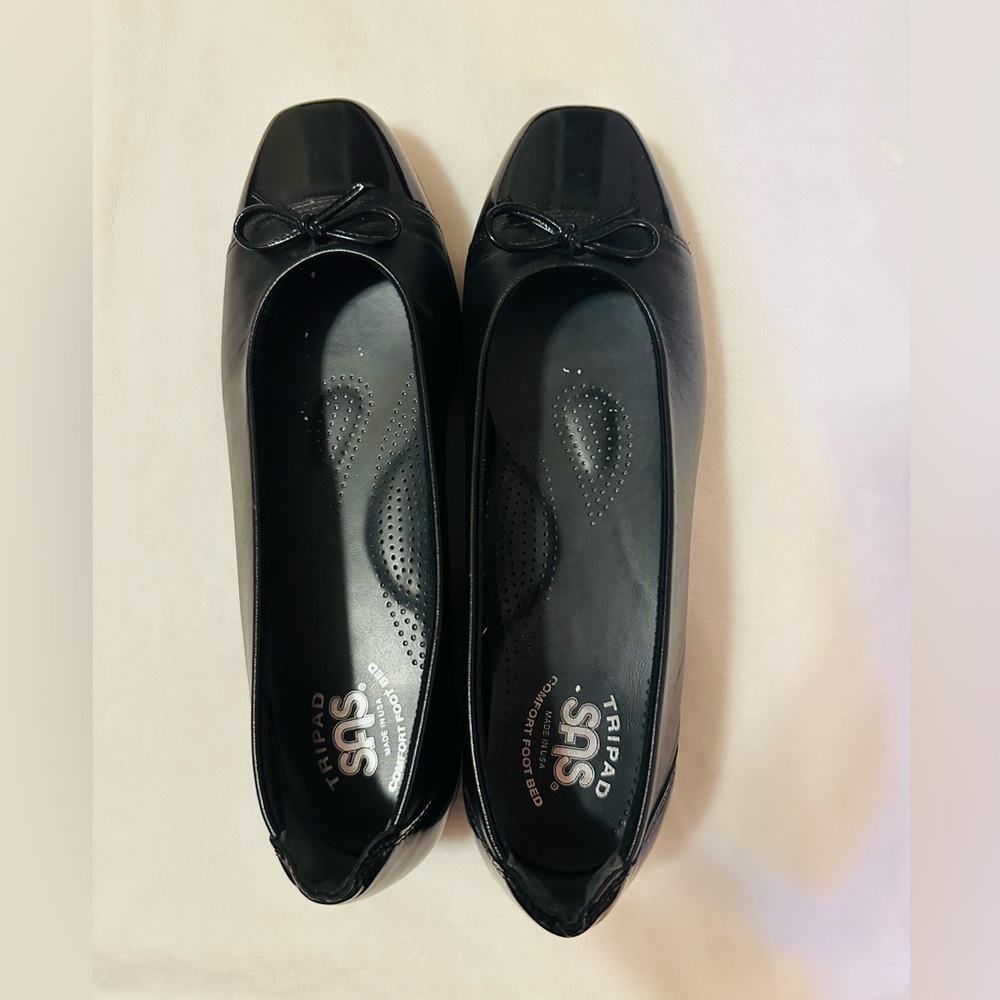 SAS flat black leather with patent | size: 9 | wore twice.